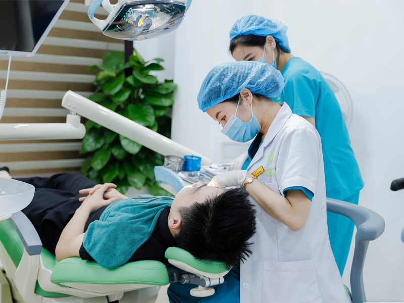 nha-khoa-viet-smile-lien-tuc-cap-nhat-ky-thuat-hien-dai